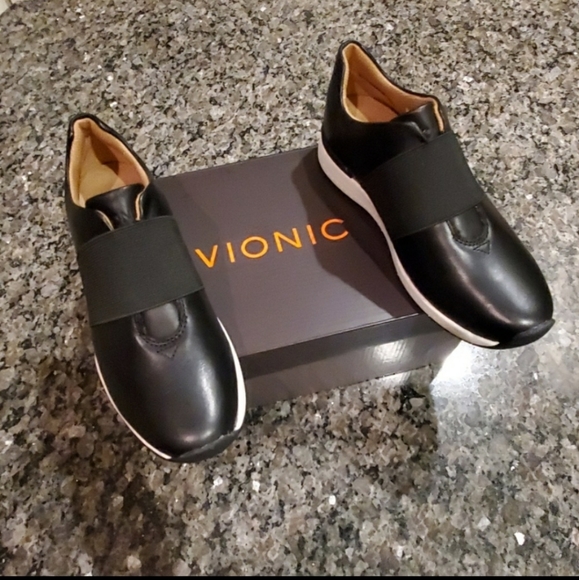 Vionic Shoes - Vionic Codie All Black Casual Sneakers